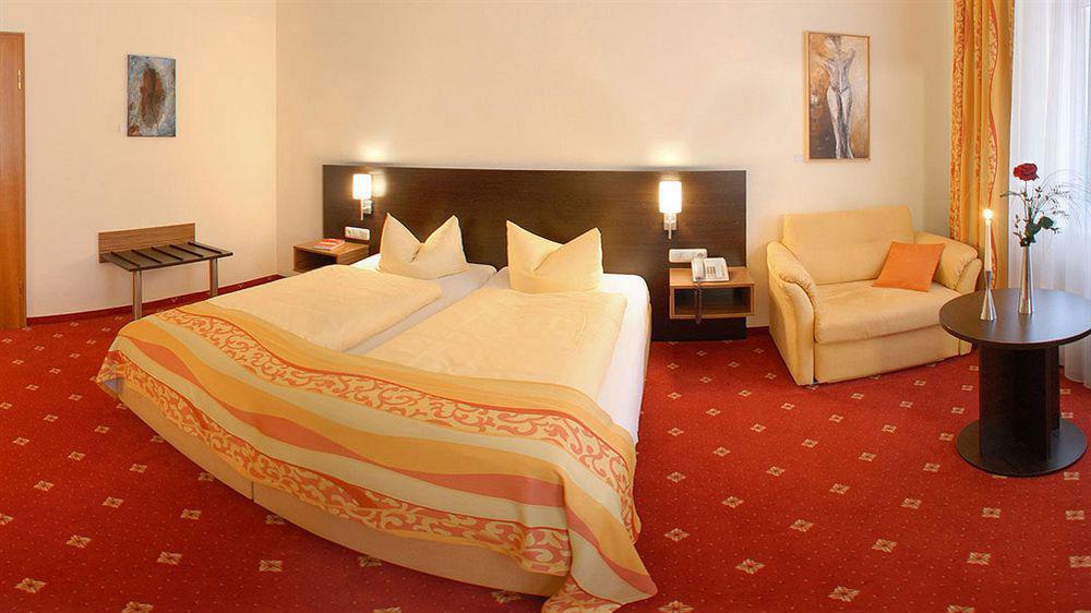 Drexel'S Parkhotel Memmingen Bagian luar foto